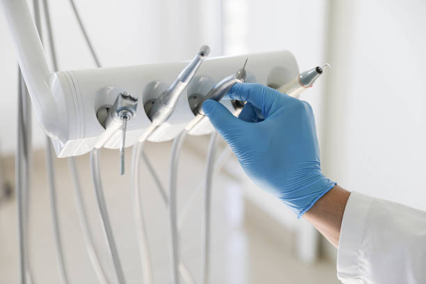 Professional Emergency Dentist technician working in Temple City, CA
